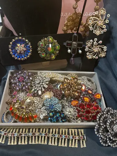 Big Estate Bling Show With Adored