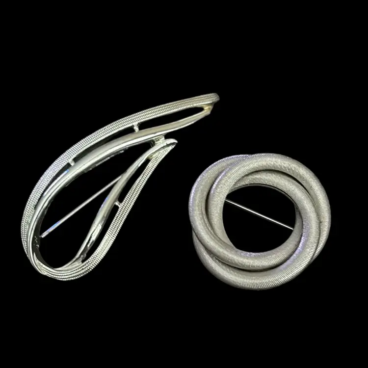 (4) Vintage silver tone Brooch ~ Sarah Coventry