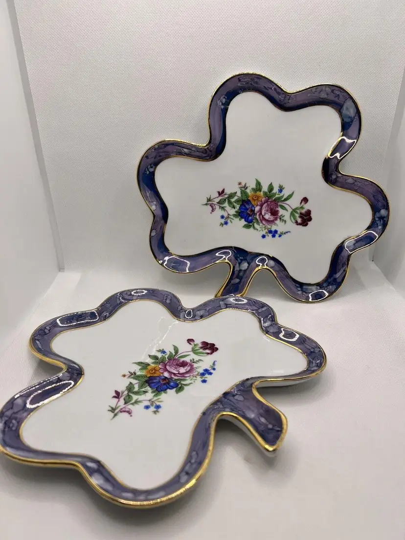 Set of 2 Yau Shing Porcelain 24KT Goldplate Shamrock Clover, 8 1/2” Circa 1940