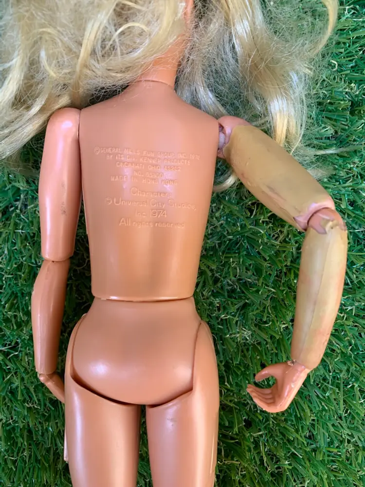 1974 Bionic Woman Action Figure Doll