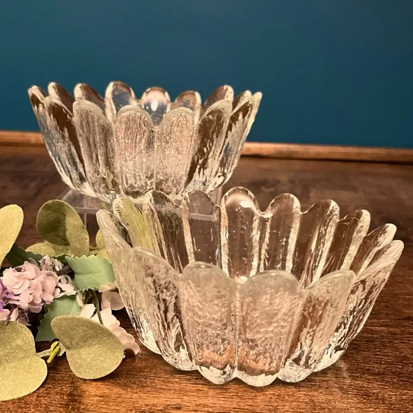 2 VTG Unique Pilgrim Mid Century Textured Clear Glass Petal Icicle Bowls ~ EUC