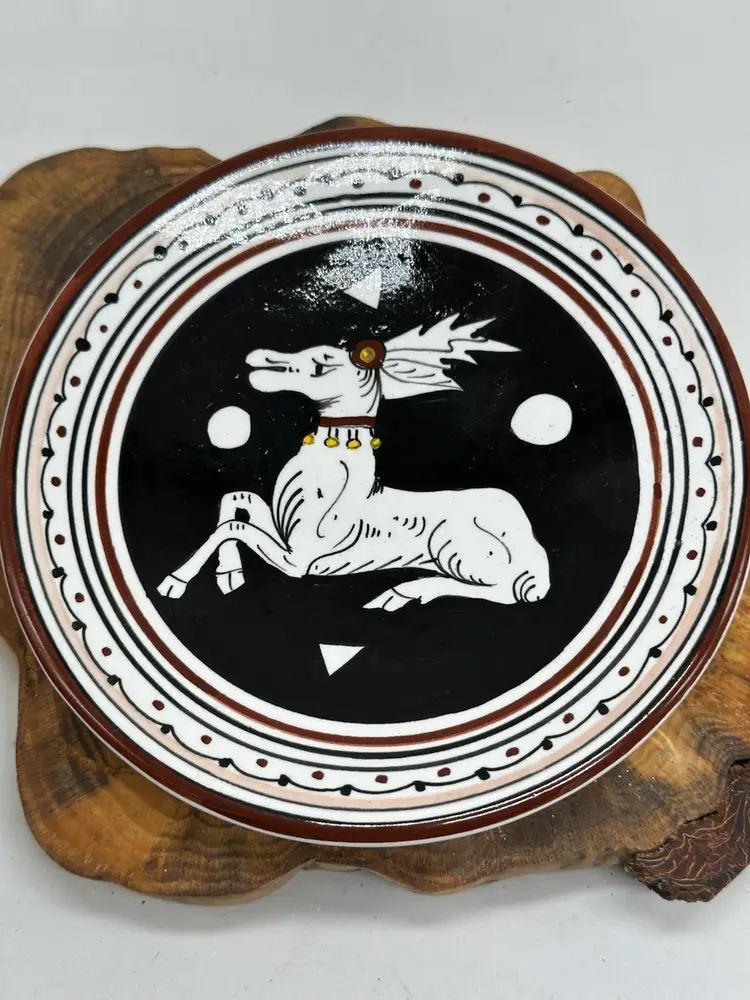 Vintage Italy Siena Hand Painted ART Pottery Resting Deer Buck Italian