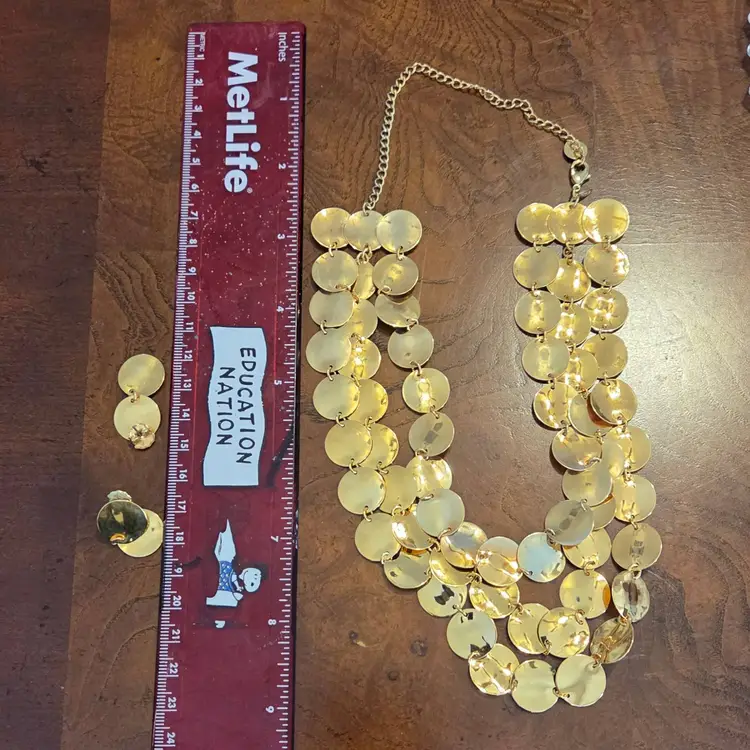 Avon Gold Tone Necklace Earring Set