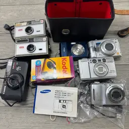 8 Camera Lot Untested