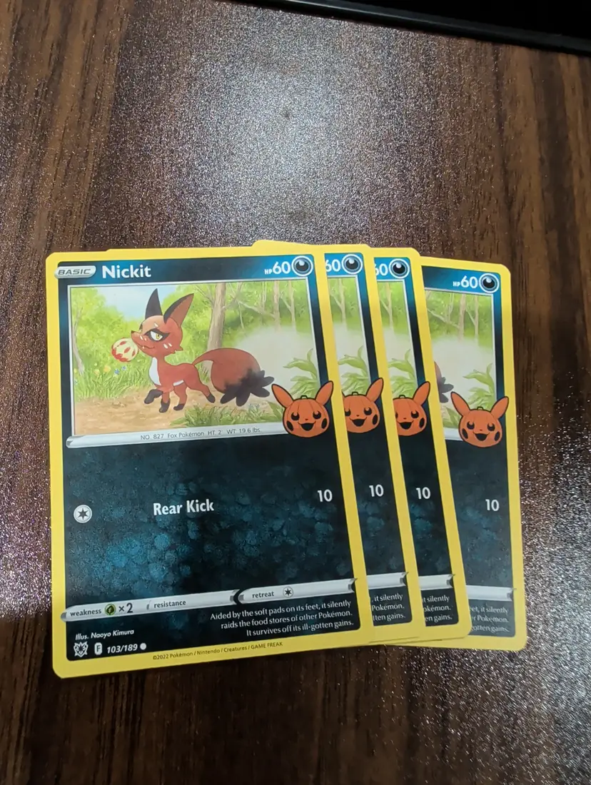 #01 Nickit custom 3d art card