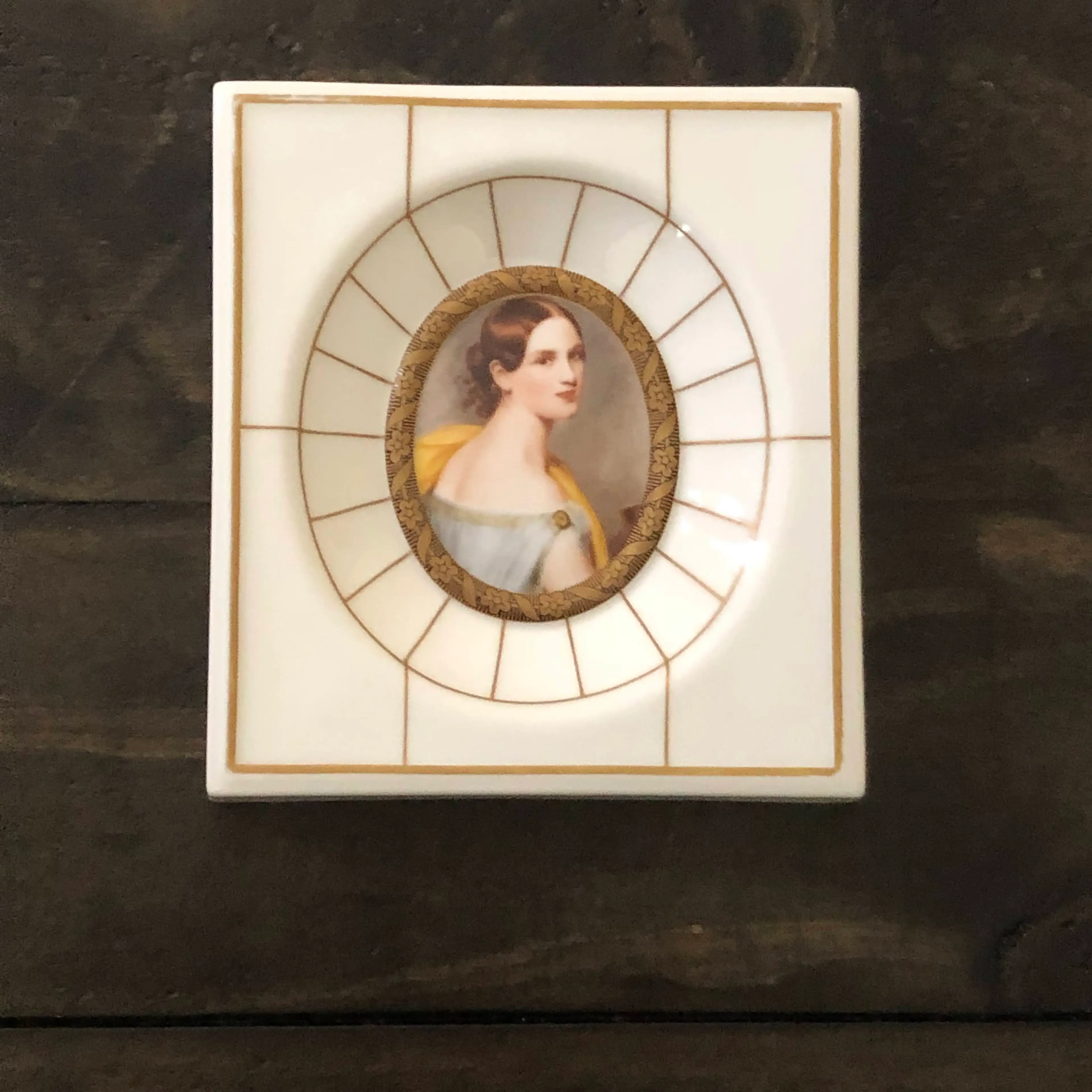 Image 1 of 4