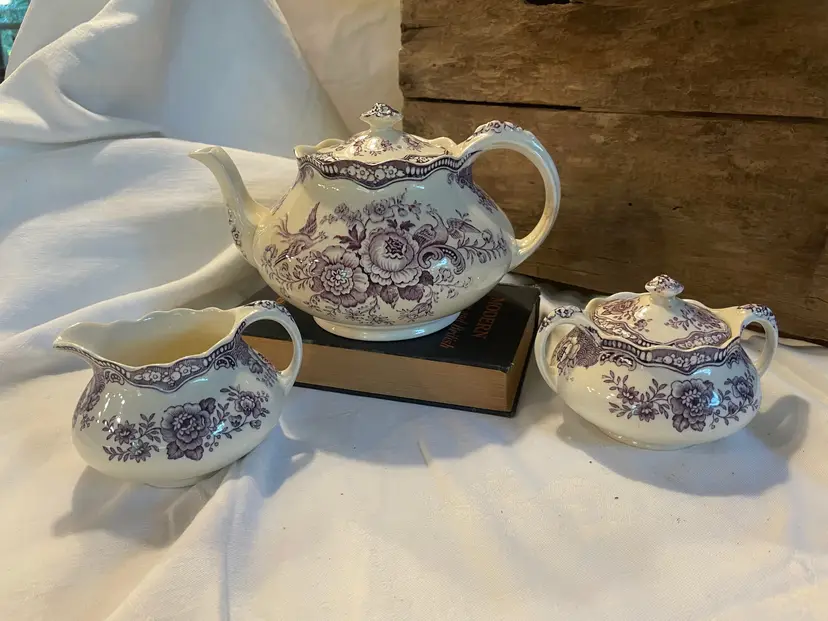 Antique Teapot creamer sugar bowl Crown Ducal Bristol England Mulberry Purple 1930s