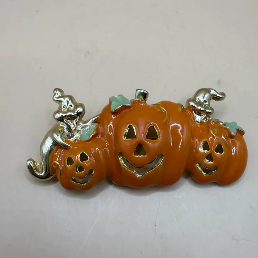 Jack-o’-lanterns & Ghosts Vintage Gold Tone Brooch Pendant 2”