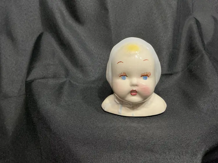 #4 Baby head planter