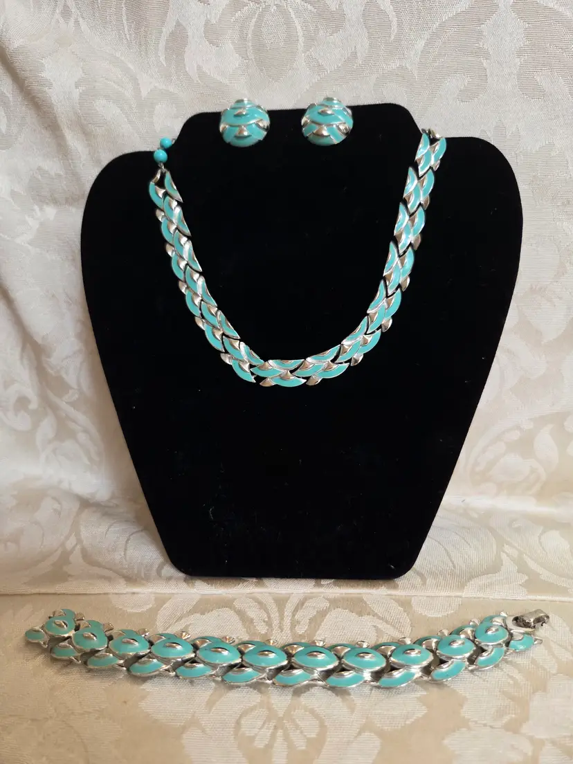 Vintage Coro silver tone with teal blue enamel necklace, bracelet, and clip on earring set