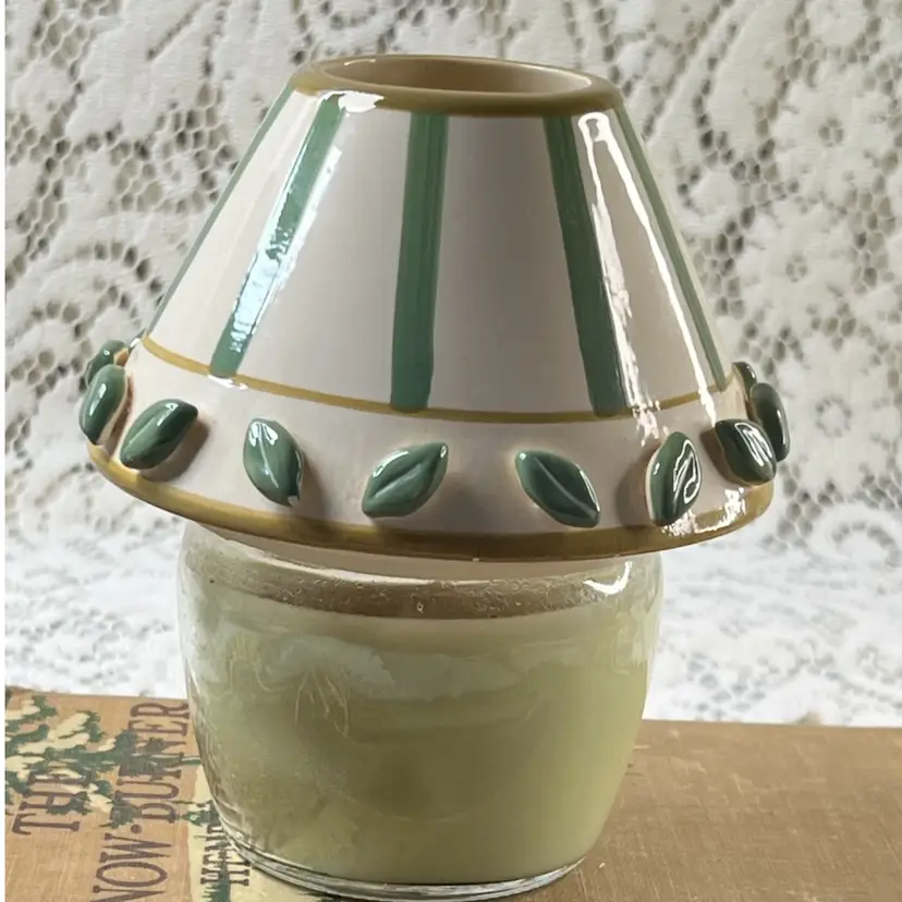 008 Candle-lite Green Seeds Ceramic Candle Shade With Original Candle USA 6" X5"