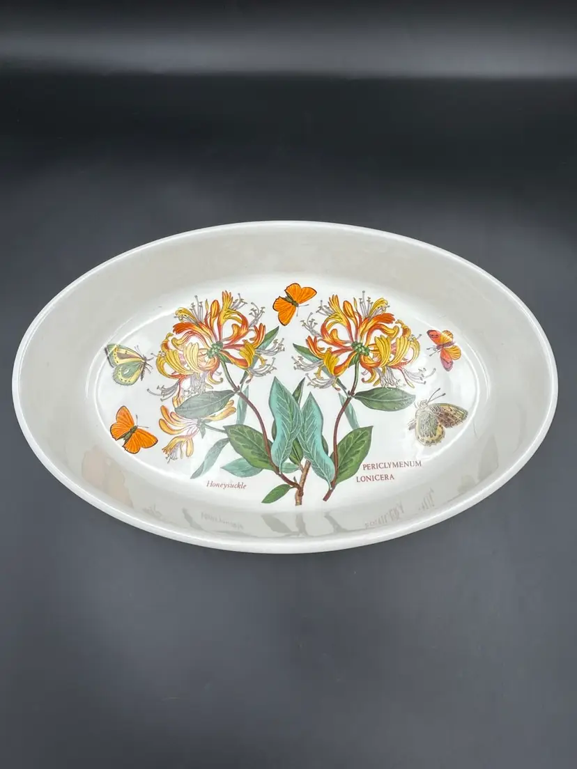 Portmeirion Botanic Garden HONEYSUCKLE Oval 2 Qt Baker, 11.25" x 7.25"