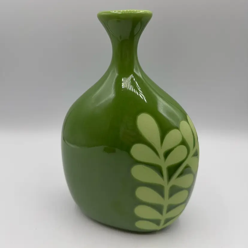 Crate & Barrel Brin Vase made It Thailand MCM Inspired