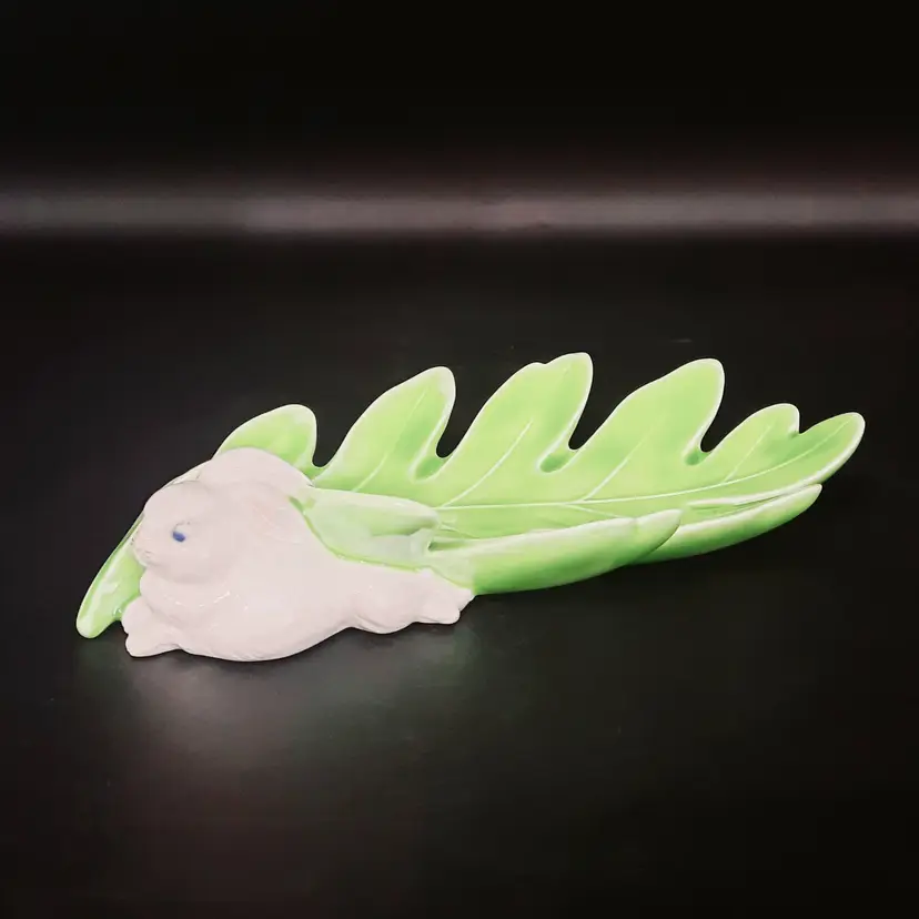 Vintage Bunny Rabbit Oak Leaf Trinket Candy Dish Atlantic Mold