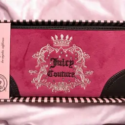 Juicy Couture Zip Around Wallet