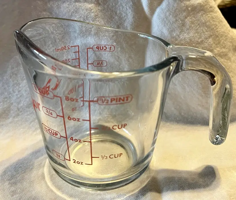 VINTAGE ANCHOR HOCKING #696 RED Lettering  8 Oz. ONE CUP - GLASS MEASURING CUP