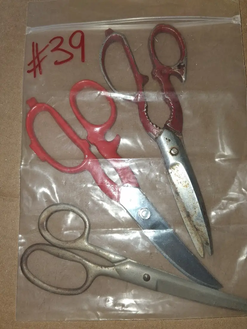 GRAB BAG #39 Vintage Scissors