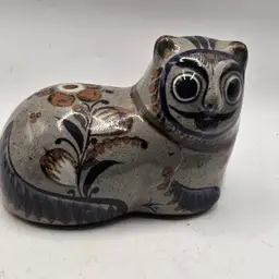 Tonala cat Kitten Figurine