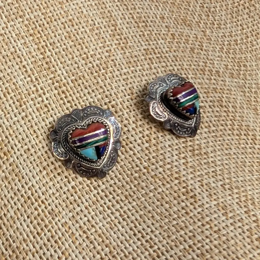 Vintage Q. T. Quoc Sterling Silver Inlay Heart Stud Earrings Stones Southwestern