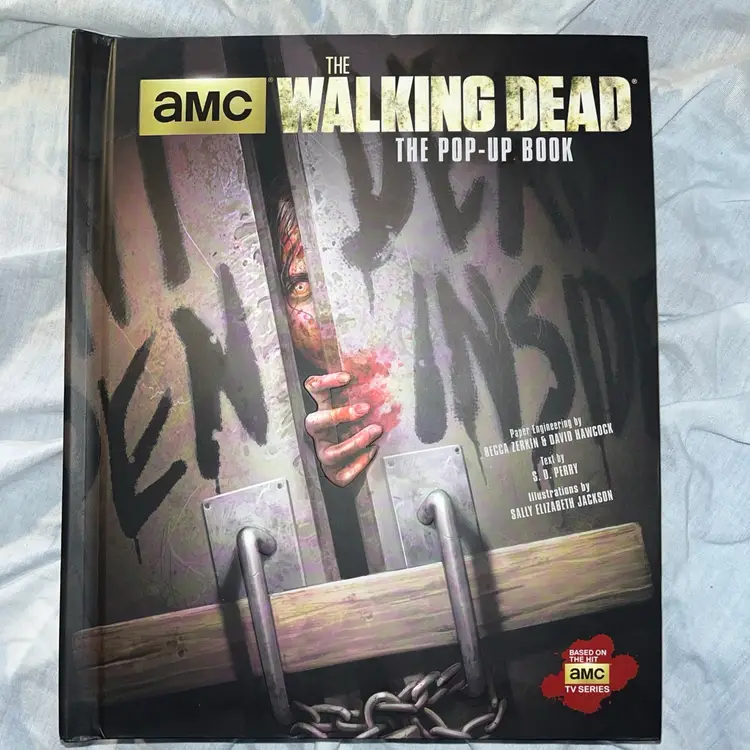 AMC The Walking Dead Pop-up Book