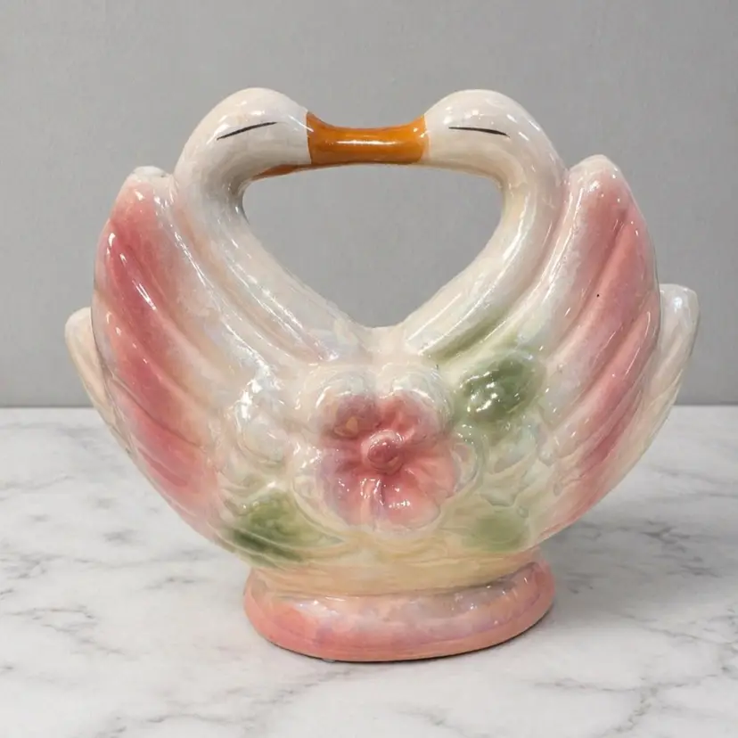 Double Swan Planter