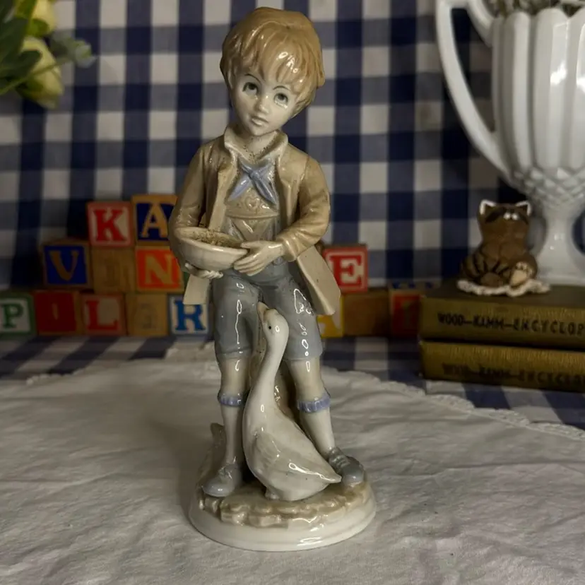 Ardalt Porcelain 7.5" Figurine Boy Feeding Goose #7358 Vintage Japan