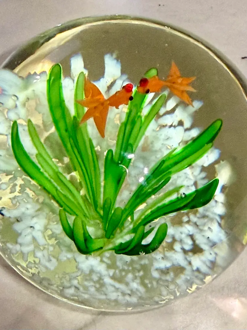 Kissing Fish Aquarium Paperweight