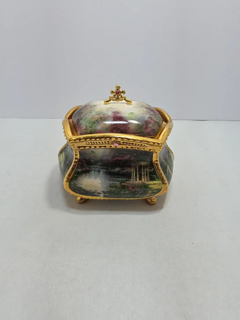 Bradford Exchange Thomas Kinkade "Garden Of Prayer" Musical Prayer Box (QU)