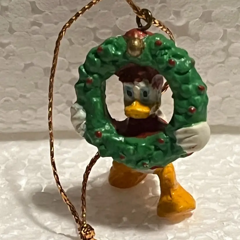 Hallmark Miniature Ornament As Pictured