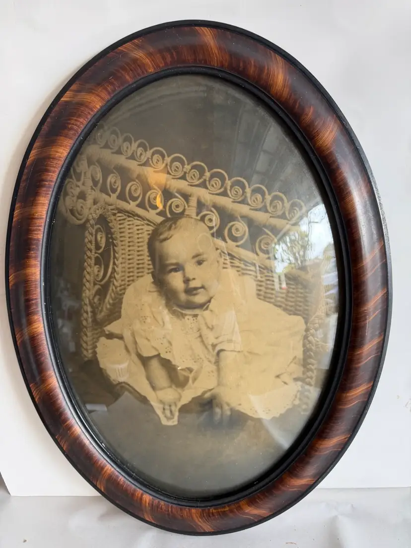 Antique Oval Convex Bubble Picture Frame 17x23 Baby in Wicker Chair Tiger Wood