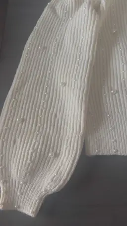 NEW! POL Pearl Detail Sweater In Vanilla Cream
Size S