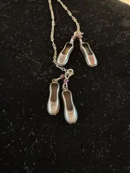 FFFT VTG Sterling Silver Necklace with Ballet Slippers 19" Delicate! UNTESTED