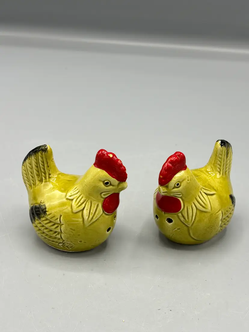 Vintage Ceramic green chicken salt & pepper