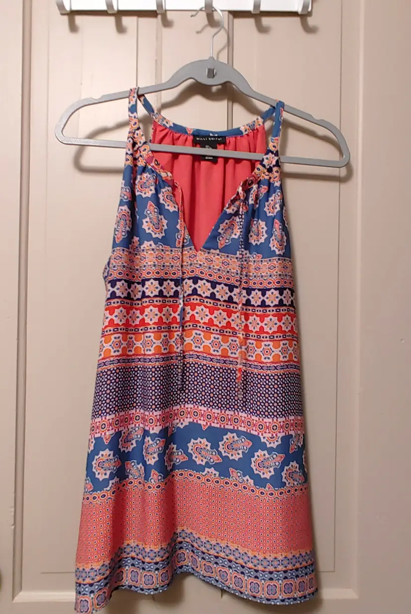 Top- Brand: Willi Smith. Size Large. Sleeveless orange teal top. Material- 100% polyester. No callouts.