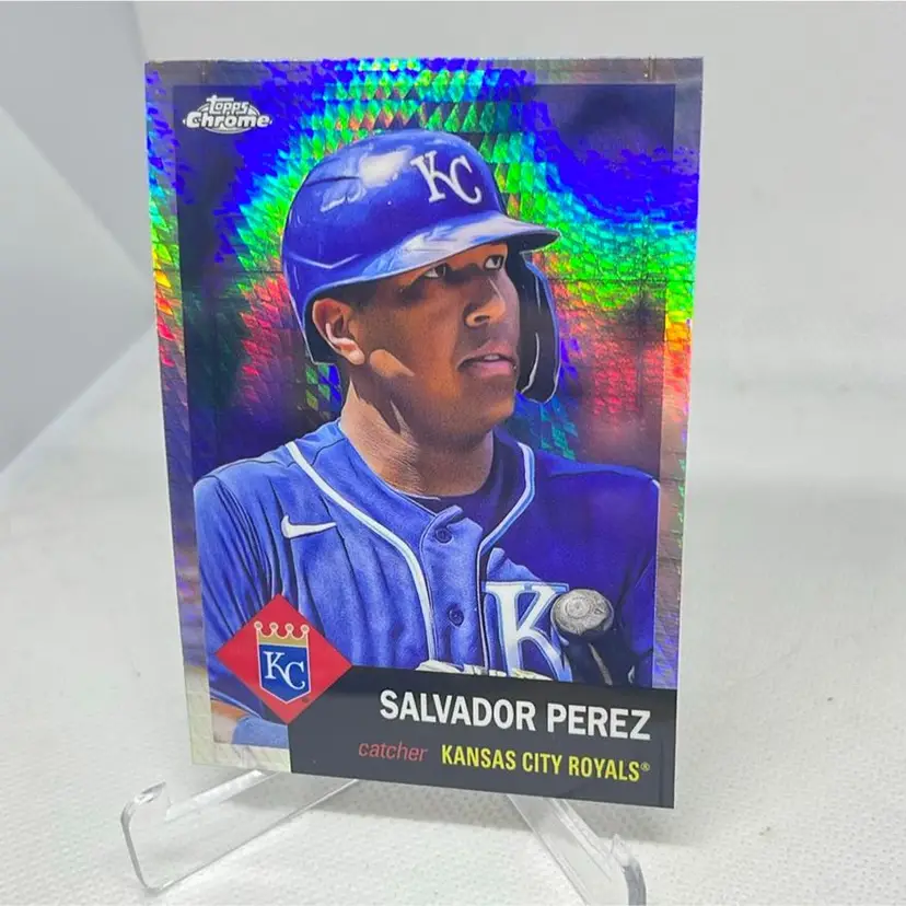 2022 topps chrome platinum prism refractor aniversary, salvador perez Kansas City Royals 