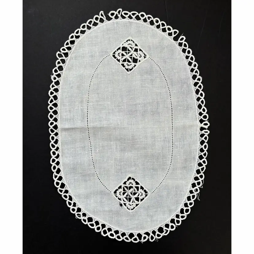 Oval Linen Irish Crochet Doily Lace Cutwork Cottage Core Shabby Décor Vintage