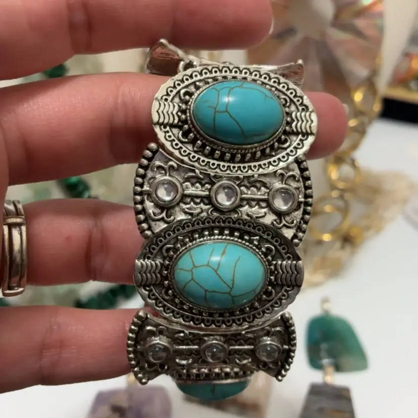 Faux Turquoise stretch Panel Bracelet