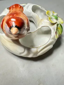 120. Pansy Ring With Bird