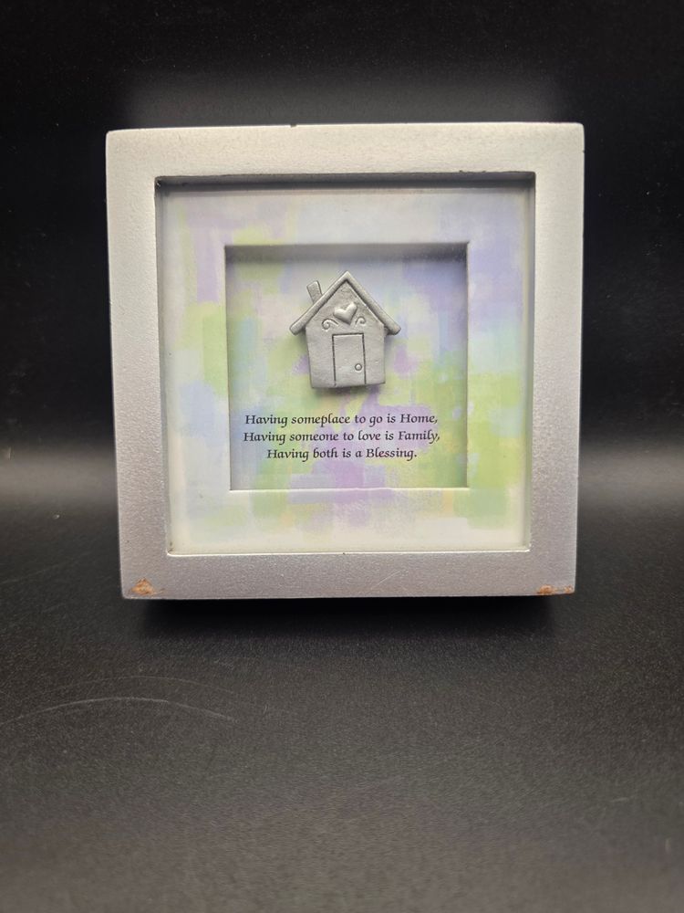Mini silver magnet frame As Is