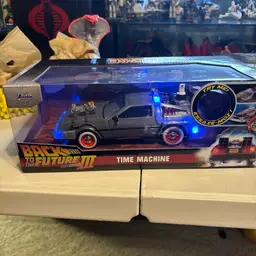 Back To The Future Three Delorean Time Machine. 1:24 Scale.