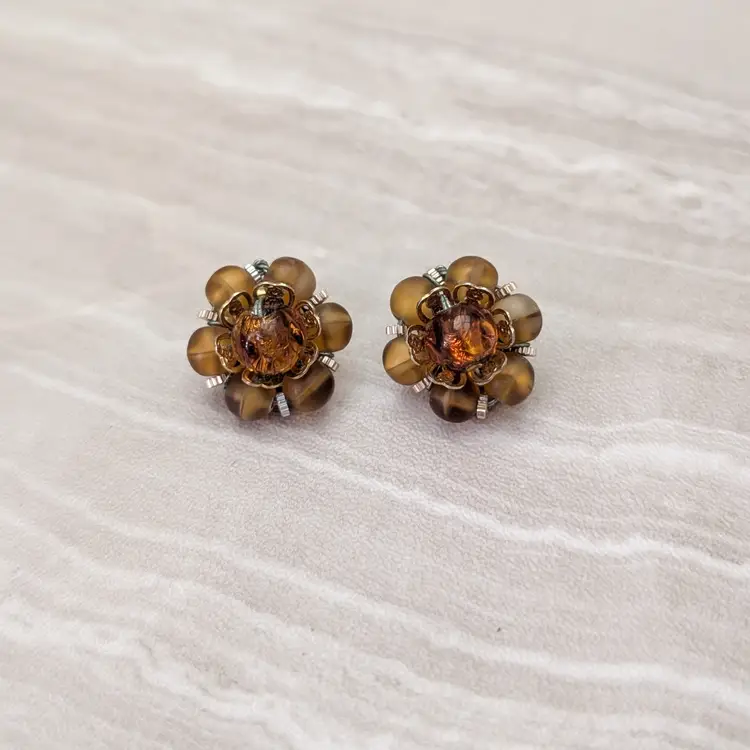 Vintage Clip On Earrings Unusual Stunning 0.75" 3D Brown Cluster Stylish