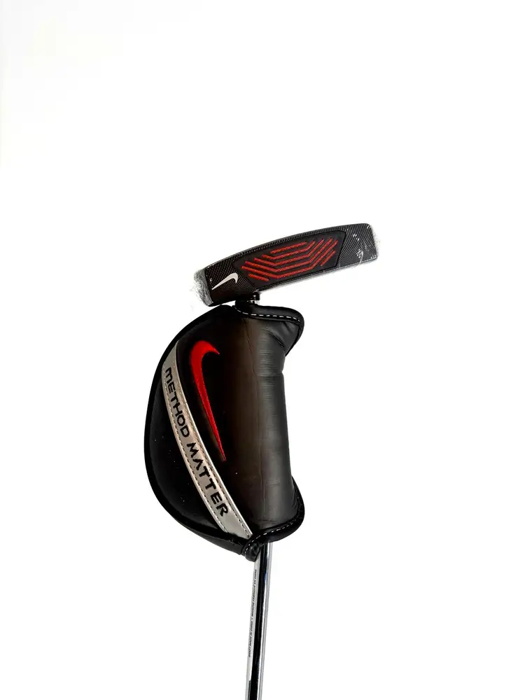 NIKE Method Matter M4-12 NEW IN PASTIC