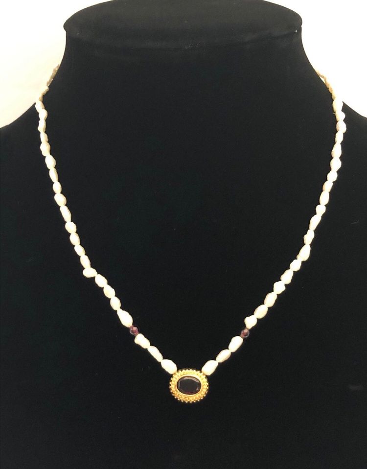 Vintage Avon Genuine Pearls & Garnet Necklace with Box