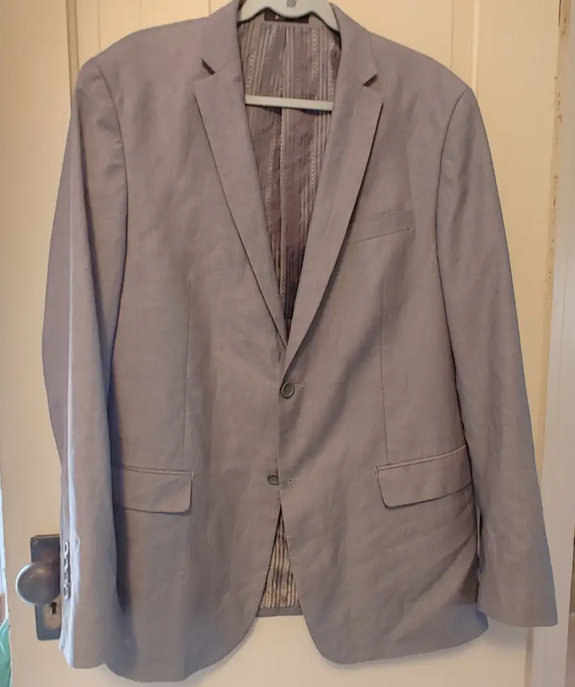 Men's Jacket- Brand: Giorgio Fiorelli. Size 44. Grey suit jacket with hand stitching. Style G45001-1. 65% polyester, 35% viscose. No callouts.