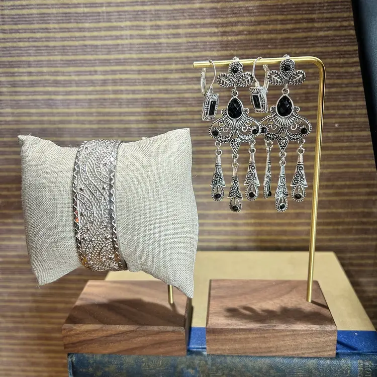 Coordinated Jewelry Set - White House Black Market, Eric Lyons