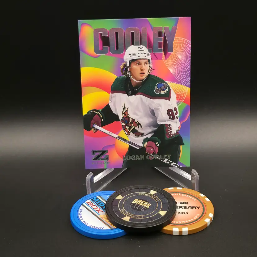 Logan Cooley 2023-24 Upper Deck Skybox Metal Universe Hockey Z-Force Insert Rave  Parallel Numbered 157/399 Card #43 Of 50 - Arizona Coyotes