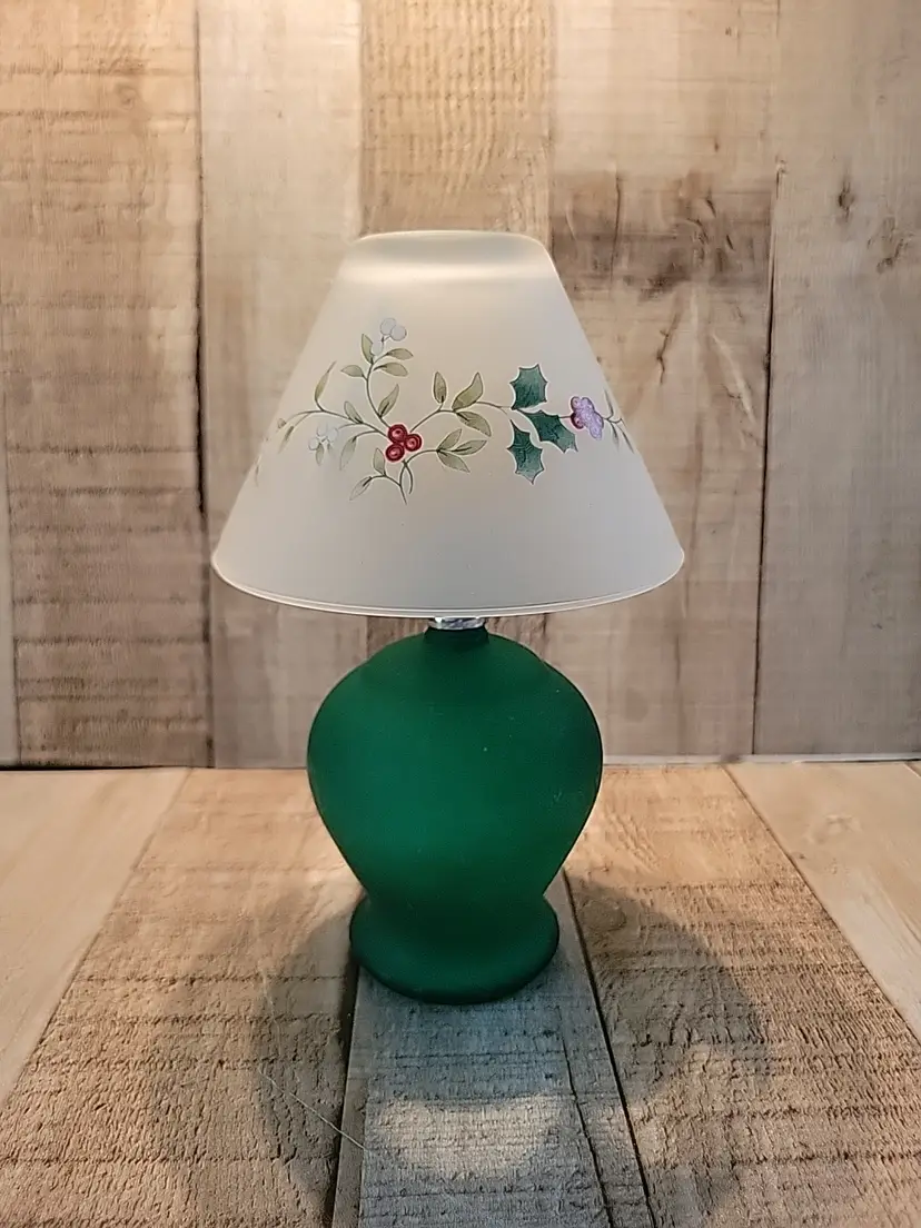 Pfaltzgraff Winterberry Green Tea Light Candle Holder Fairy Lamp AFFORDABLE Some signs of use as shown