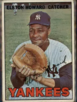 1967 Topps #25 Elston Howard - (pk3) - New York Yankees