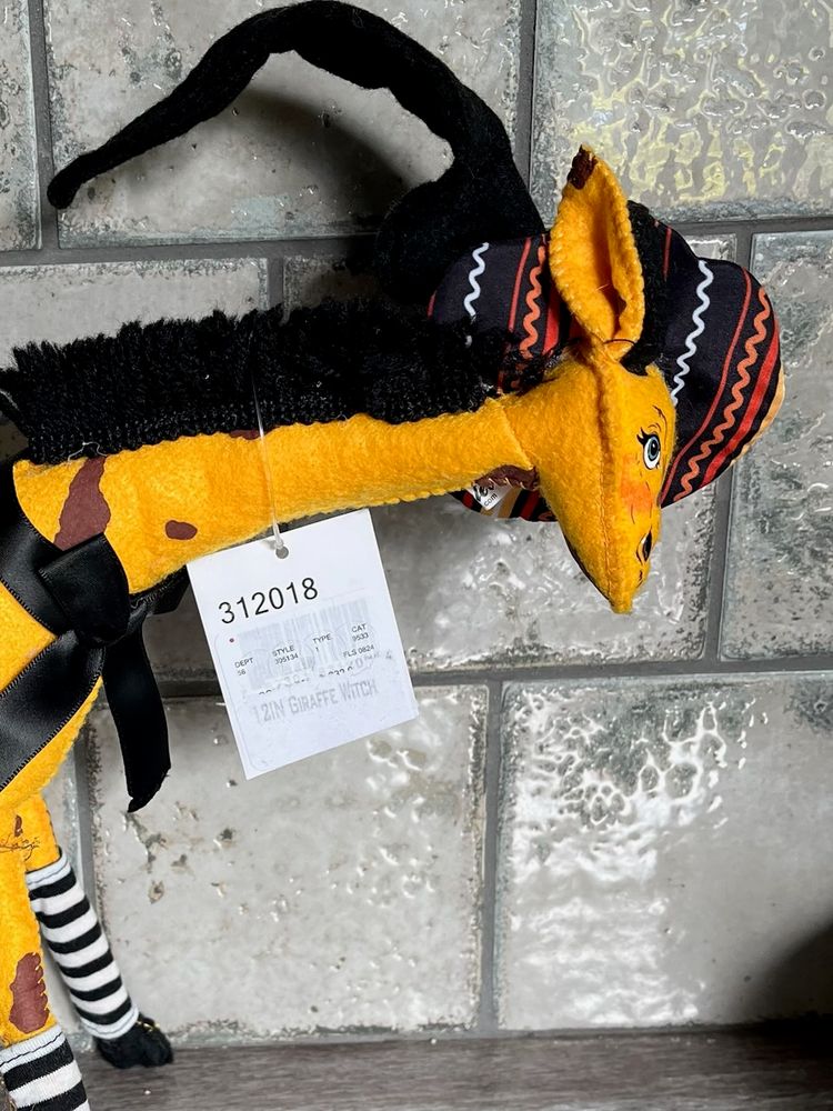 Annalee Dolls Giraffe Witch 12 inch New with Tag Retired 312018