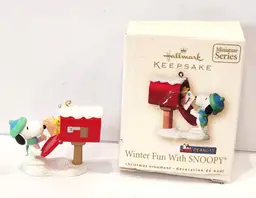 Hallmark 2007 Winter Fun with Snoopy Miniature Series Ornament